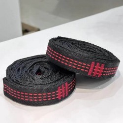 sangles de fixation rouge